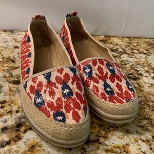 Naturalizer Davenport snakeskin print slip on.  Size 9.5